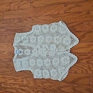 Womens Victoria Jones Sleeveless Croquet Vest. Size S. Cream color